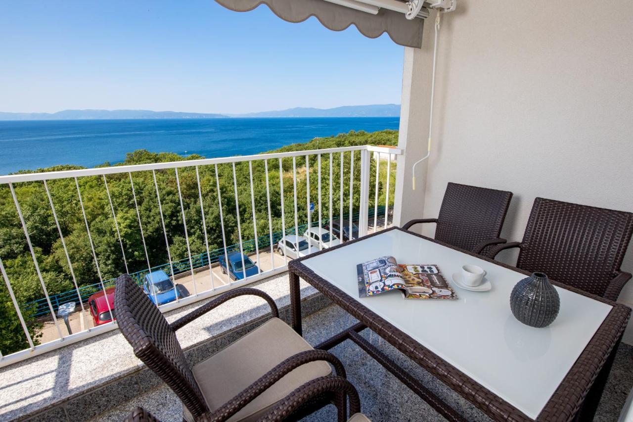 Apartment Kvarner View Kostrena Eksteriør bilde
