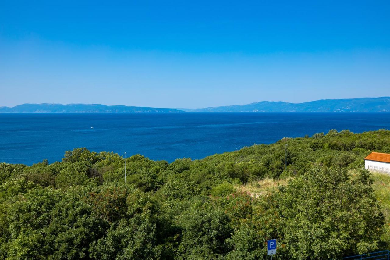 Apartment Kvarner View Kostrena Eksteriør bilde