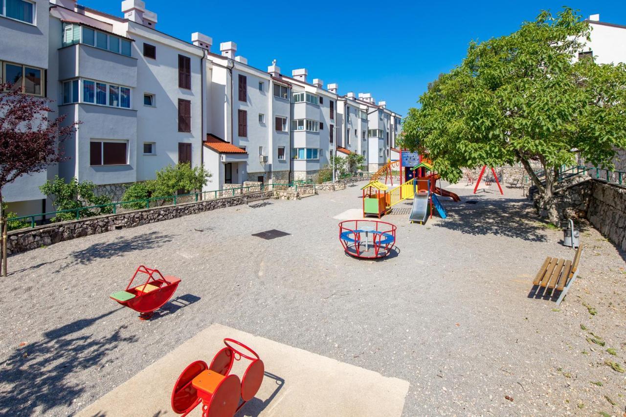 Apartment Kvarner View Kostrena Eksteriør bilde